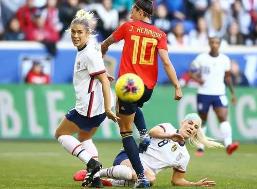 西班牙女足vs瑞典女足直播
